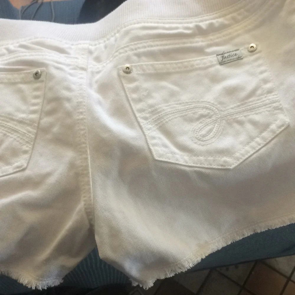 FINAL MARKDOWN Girls justice shorts 14 1/2